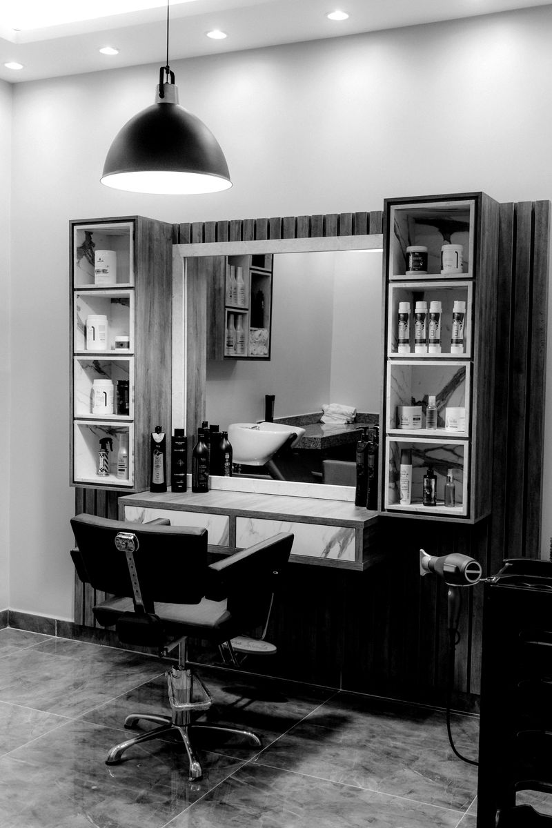 Hairdresser's station with a mirror